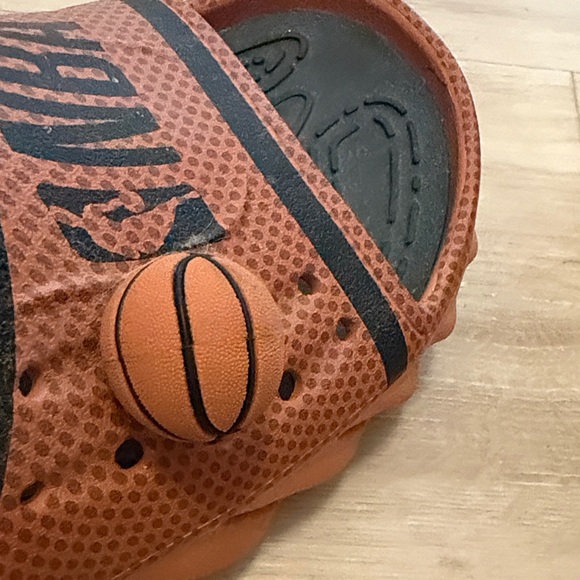 Crocs Unisex-Adult NBA Echo Slide Sandal- NWT men's 8/ women's 10 - Picture 7 of 10